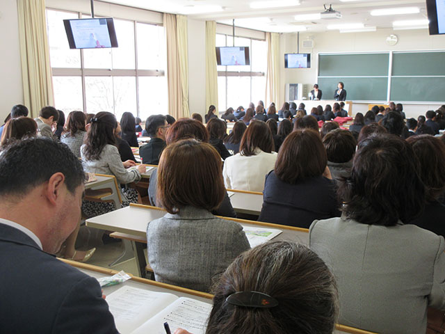 フォトギャラリー 18年度入学式 愛知学院大学 文学部 心身科学部同窓会